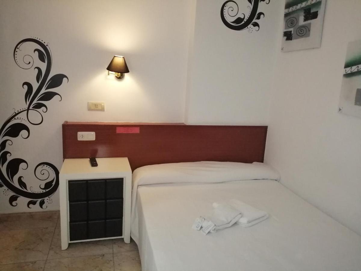 Hostal Jaime I Huesca Exteriér fotografie