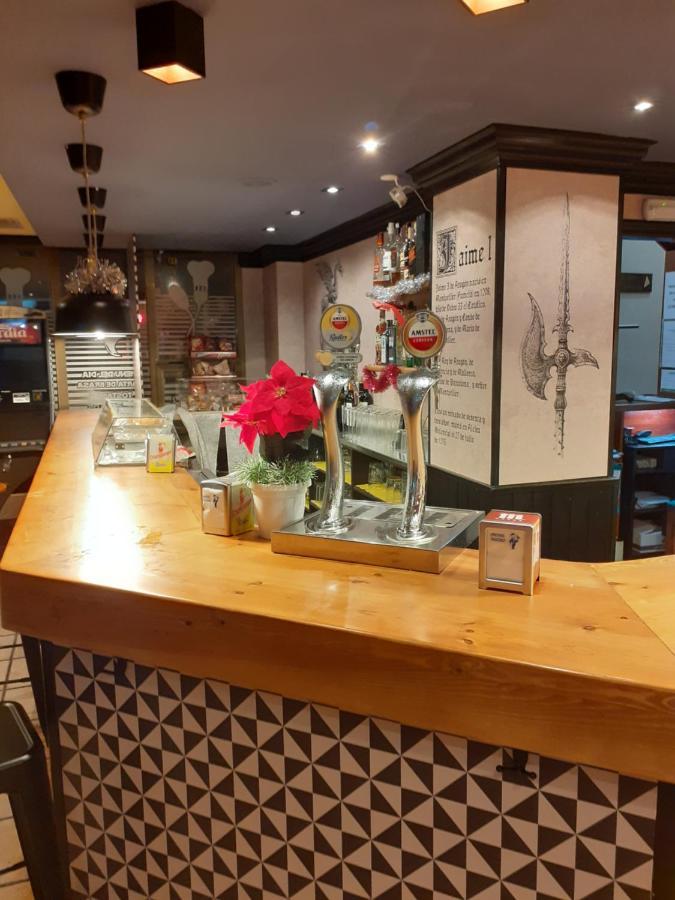Hostal Jaime I Huesca Exteriér fotografie